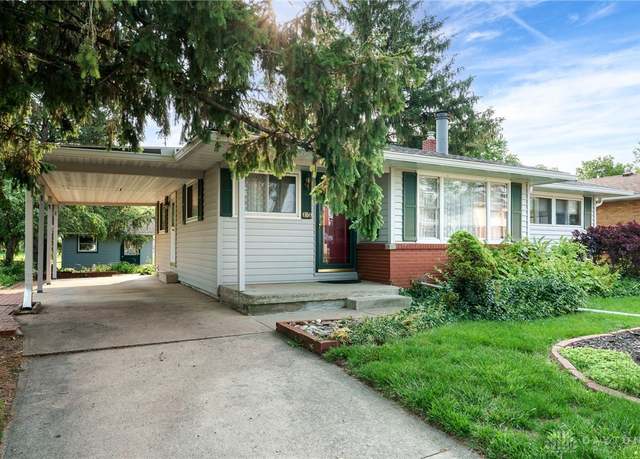 Property at 1180 Overlook Dr, Fairborn, OH 45324, 3 beds, 2.5 baths