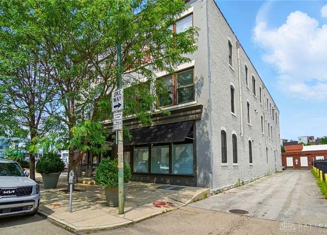 Property at 18 S Saint Clair St #203, Dayton, OH 45402, 1 bed, 1.5 baths