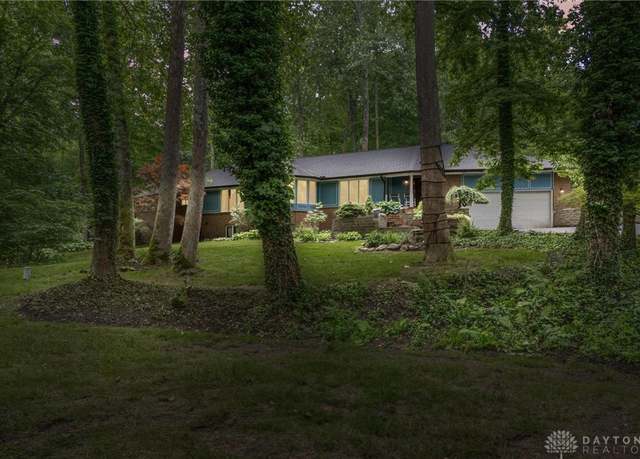 Property at 923 Lewis Creek Ct, Xenia Twp, OH 45385, 4 beds, 2.5 baths