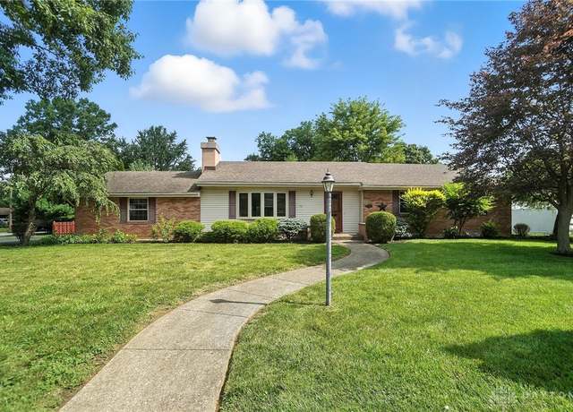 Property at 315 W David Rd, Kettering, OH 45429, 3 beds, 2.5 baths