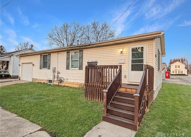 Property at 105 Pine St, Greenville, OH 45331, 2 beds, 1 bath