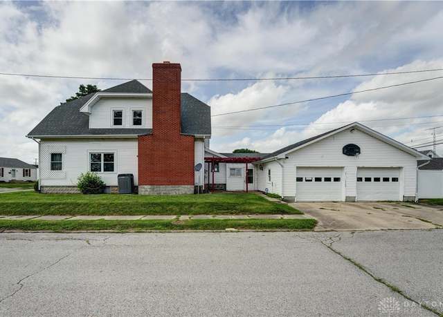 Property at 513 S High St, Arcanum, OH 45304, 4 beds, 2 baths