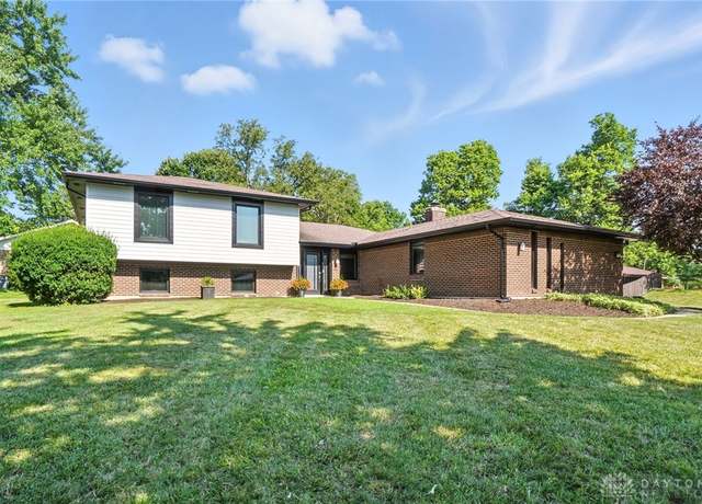Property at 7227 Gardenside Dr, Dayton, OH 45414, 4 beds, 3 baths
