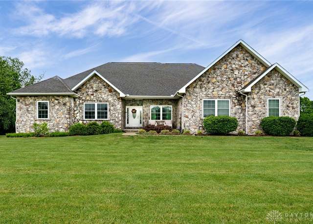 Property at 5252 Thomas Dr, Waynesville, OH 45068, 3 beds, 3 baths