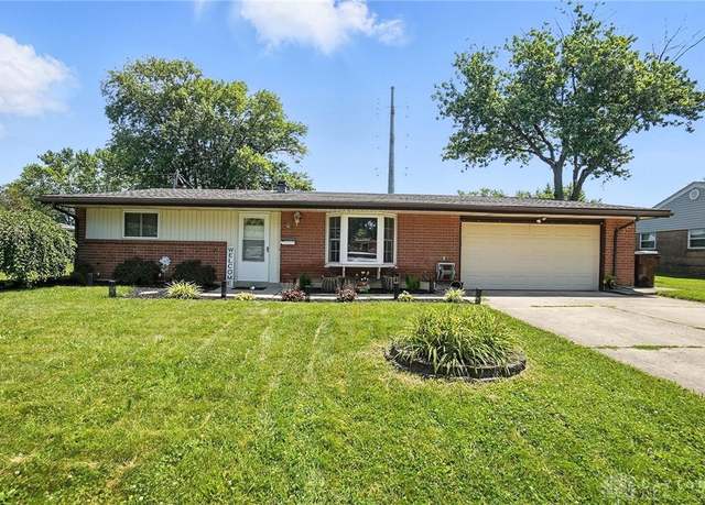 Property at 407 Overla Blvd, Englewood, OH 45322, 4 beds, 2.5 baths