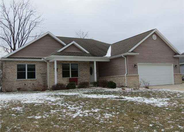 Property at 1045 Winter Ridge Dr, Sidney, OH 45365, 3 beds, 2 baths