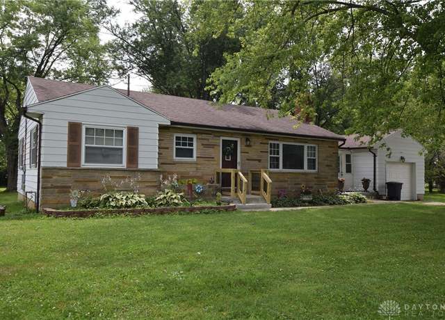 Property at 5889 Troy Rd, Springfield, OH 45502, 2 beds, 1 bath