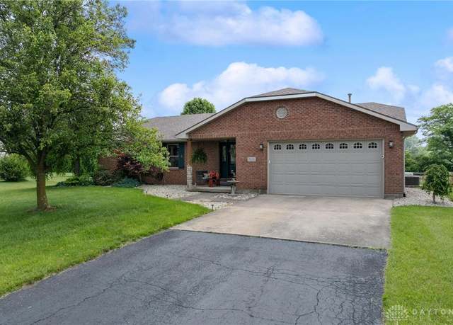 Property at 1000 Blue Jay Dr, Enon Vlg, OH 45323, 3 beds, 2 baths