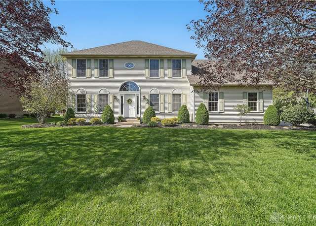 Property at 1835 Thornwood Ct, Troy, OH 45373, 4 beds, 2.5 baths
