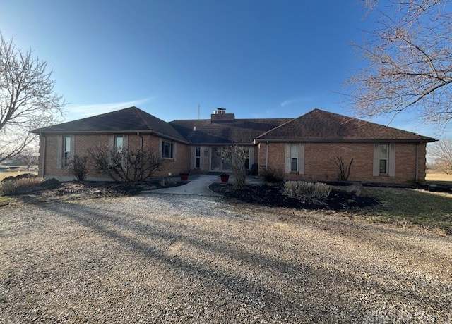 Property at 2908 Bantas Creek Rd, Eaton, OH 45320, 4 beds, 2.5 baths