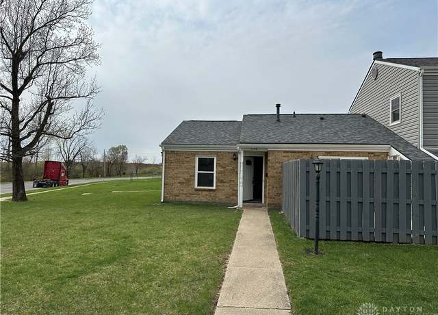 Property at 5548 Nantucket Rd, Dayton, OH 45426, 2 beds, 1 bath