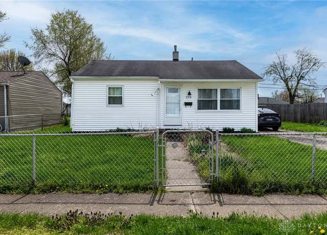 Property at 224 Pat Ln, Fairborn, OH 45324, 2 beds, 1 bath