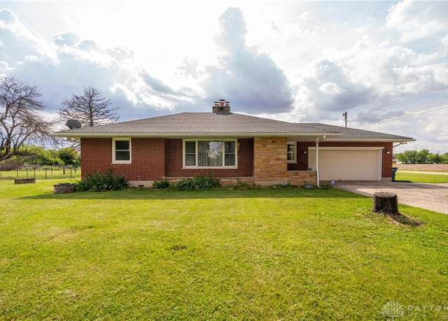 Property at 6014 Landis Rd, Brookville, OH 45309, 3 beds, 1.5 baths
