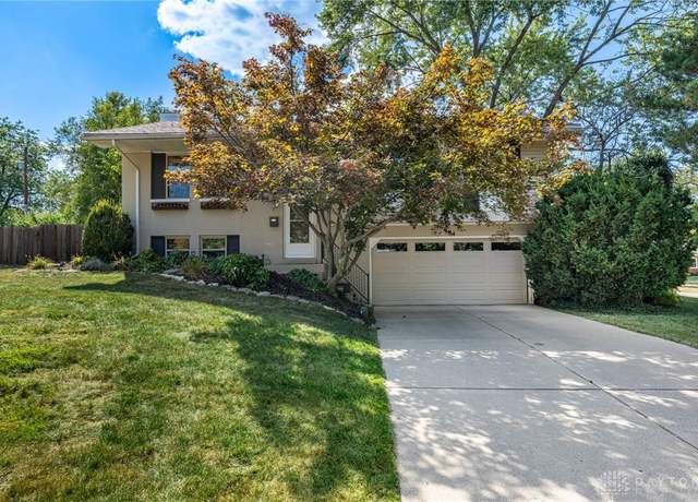 Property at 694 Spring Ridge Pl, Centerville, OH 45458, 3 beds, 2.5 baths