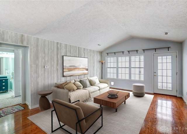 Property at 302 Trails Way #27, Miamisburg, OH 45342, 3 beds, 2 baths