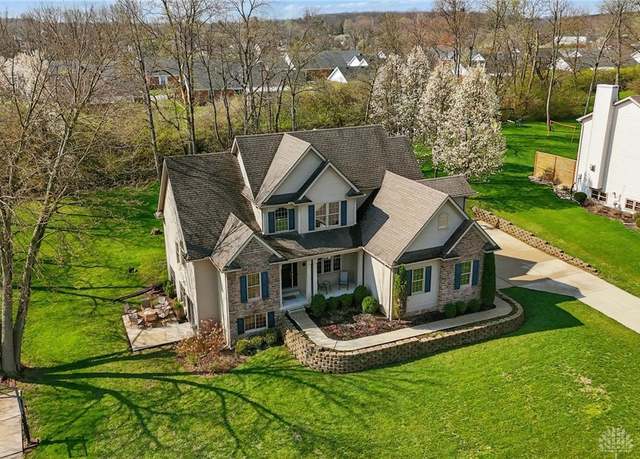 Property at 1305 Greenoak Ct, Springfield, OH 45503, 5 beds, 3.5 baths