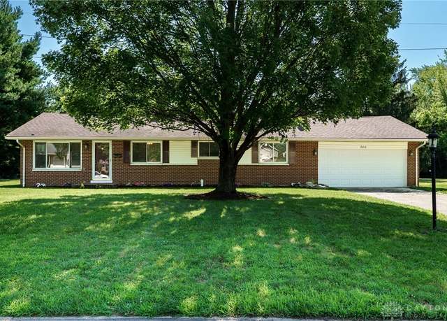 Property at 500 Clareridge Ln, Dayton, OH 45458, 4 beds, 1.5 baths