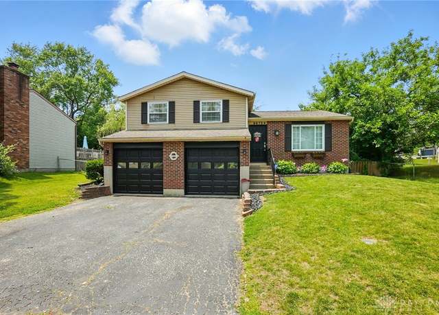 Property at 9675 Pellston Way, Miamisburg, OH 45342, 3 beds, 2.5 baths