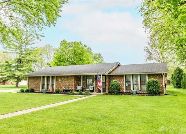 Property at 204 Sunnybrook Trl, Enon Vlg, OH 45323, 3 beds, 2 baths