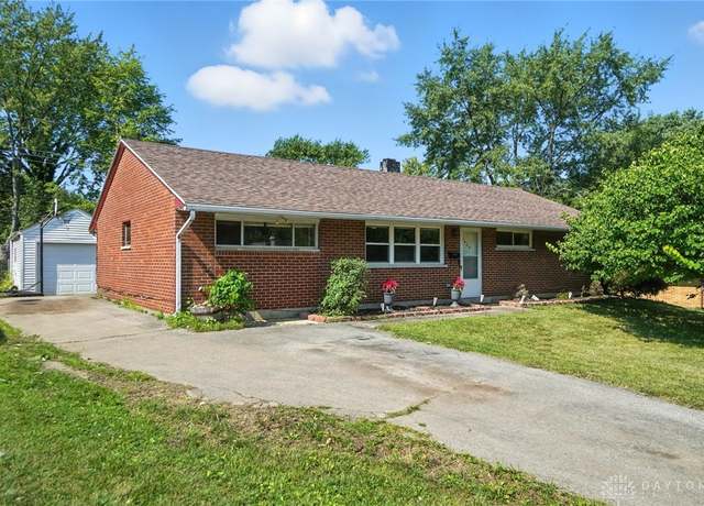 Property at 4420 Kitridge Rd, Dayton, OH 45424, 4 beds, 2 baths