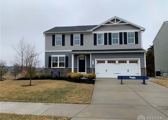 Property at 5701 Sawyers Mill Dr, Franklin, OH 45042, 4 beds, 2.5 baths