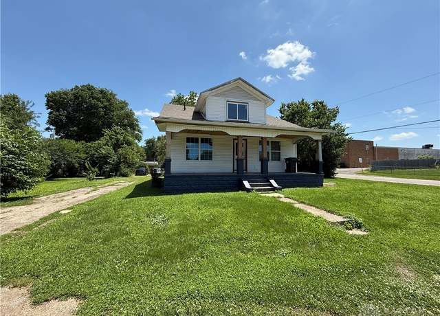 Property at 4400 Canyon Rd, Dayton, OH 45414, 6 beds, 1 bath