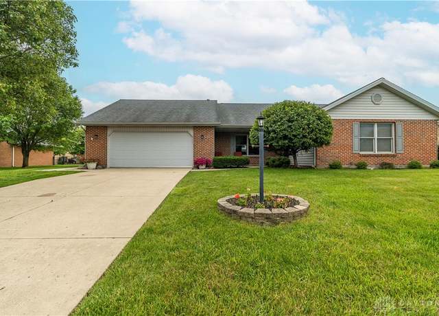 Property at 1839 Park Ave, Piqua, OH 45356, 3 beds, 2 baths