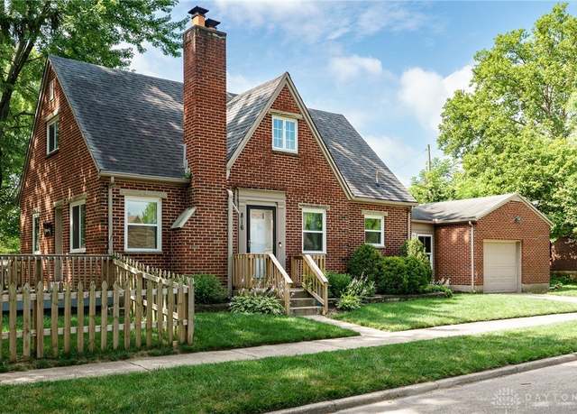 Property at 816 Gainsborough Rd, Dayton, OH 45419, 3 beds, 2 baths