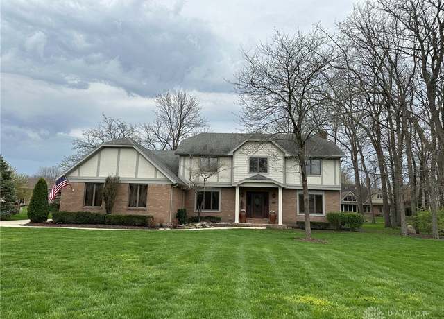 Property at 1934 Laurel Creek Dr, Troy, OH 45373, 4 beds, 2.5 baths