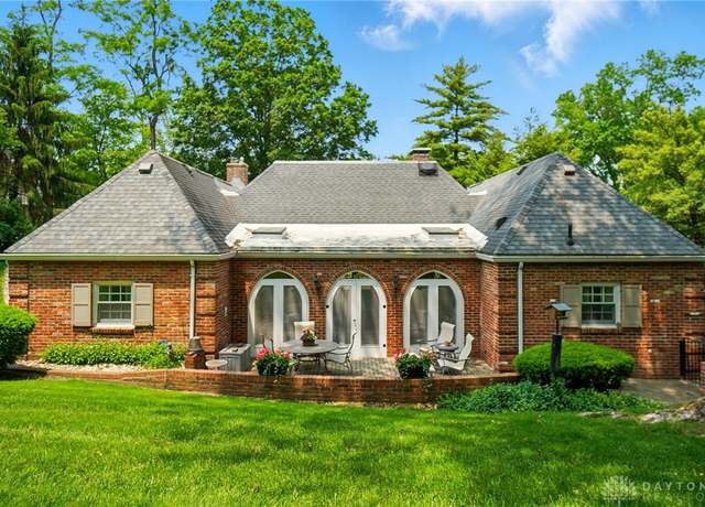 Property at 505 W Home Rd, Springfield, OH 45504, 4 beds, 2.5 baths