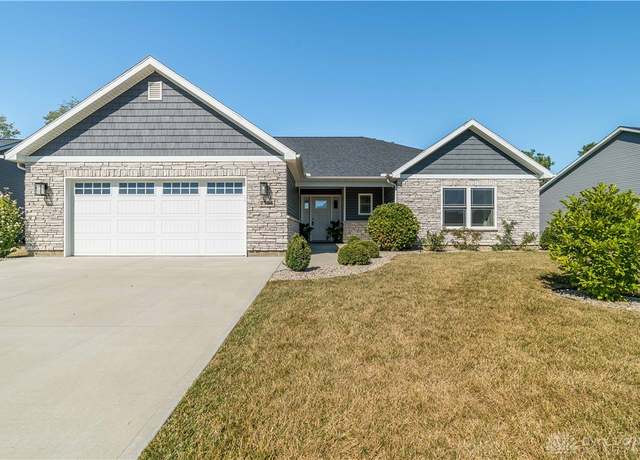Property at 2734 Executive Dr, Troy, OH 45373, 3 beds, 2 baths