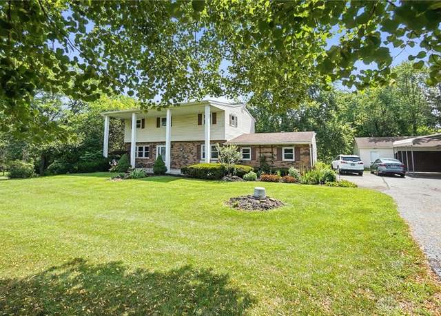 Property at 6735 S Scarff Rd, New Carlisle, OH 45344, 3 beds, 2.5 baths