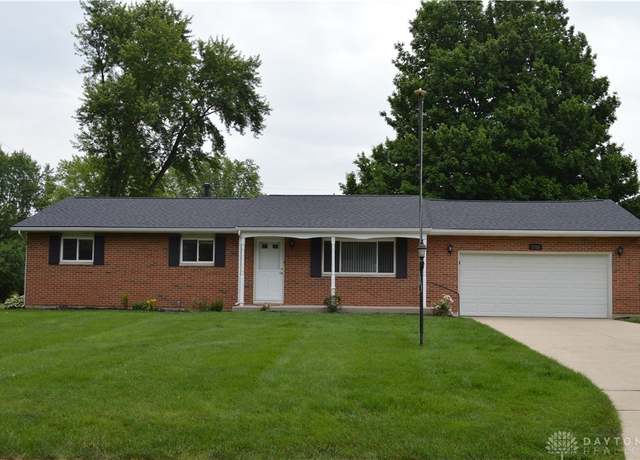 Property at 2733 Rosewood Dr, Troy, OH 45373, 3 beds, 1.5 baths