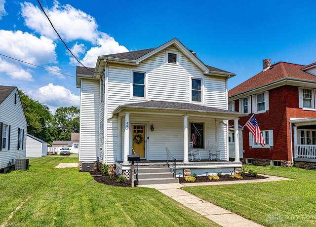 Property at 202 W State St, Trenton, OH 45067, 3 beds, 3 baths