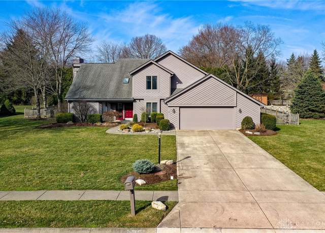 Property at 10067 Settlement House Rd, Centerville, OH 45458, 4 beds, 2.5 baths