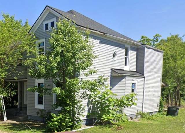 Property at 1546 W 1st St, Dayton, OH 45402, 3 beds, 2 baths