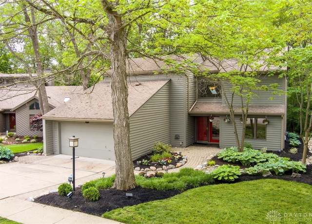 Property at 8237 Rhine Way, Dayton, OH 45458, 4 beds, 3 baths