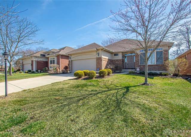 Property at 884 Eagle Run Dr, Dayton, OH 45458, 3 beds, 3 baths
