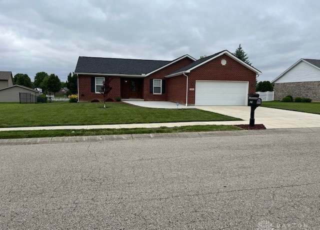 Property at 125 Honeysuckle Way, Eaton, OH 45320, 3 beds, 2 baths