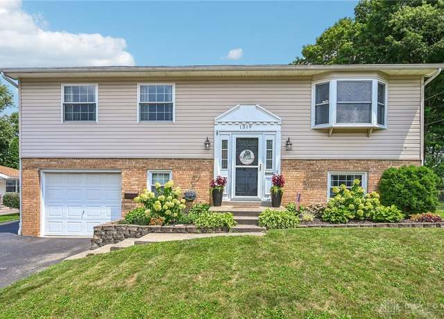 Property at 1319 Arlington Dr, Xenia, OH 45385, 3 beds, 2 baths