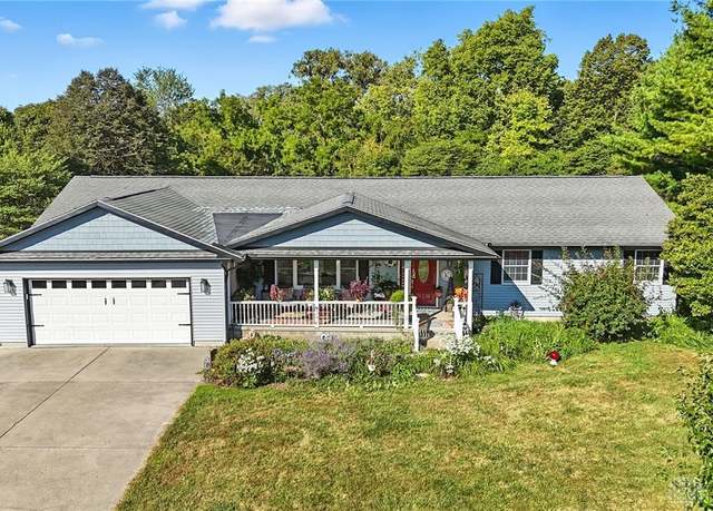 Property at 1616 Echo Lake Dr, Piqua, OH 45356, 4 beds, 2.5 baths