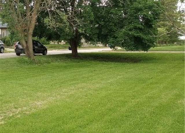 Property at 300 Ackton St, Lewisburg, OH 45338
