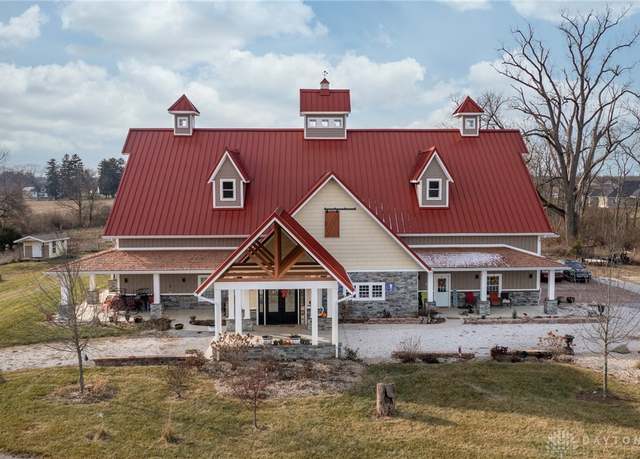 Property at 10222 Augusta Ln, Piqua, OH 45356, 5 beds, 3.5 baths