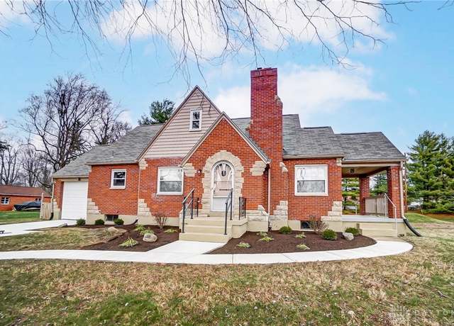 Property at 41 Centerwood Ln, Dayton, OH 45429, 3 beds, 1 bath