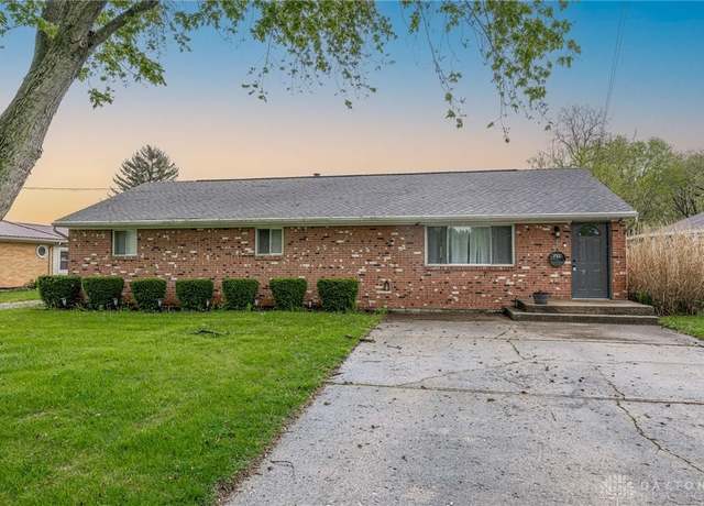 Property at 722 Dwight Rd, Springfield, OH 45503, 4 beds, 2 baths