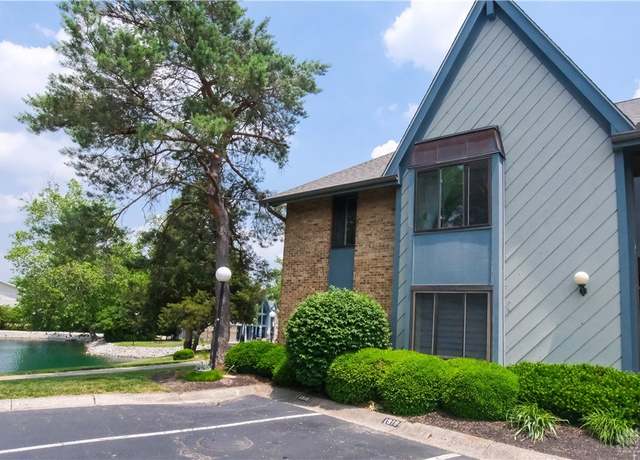 Property at 1918 Washington South Dr, Washington Twp, OH 45458, 2 beds, 2 baths