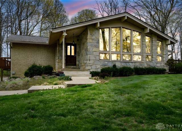 Property at 2156 Pennyroyal Rd, Clearcreek Twp, OH 45342, 5 beds, 3 baths