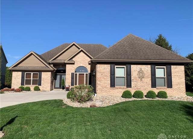 Property at 820 Westlake, Troy, OH 45373, 3 beds, 2.5 baths