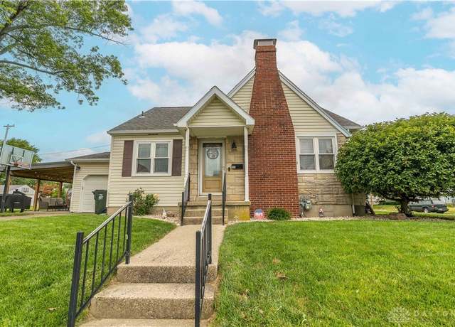 Property at 900 Elm St, Piqua, OH 45356, 4 beds, 1 bath