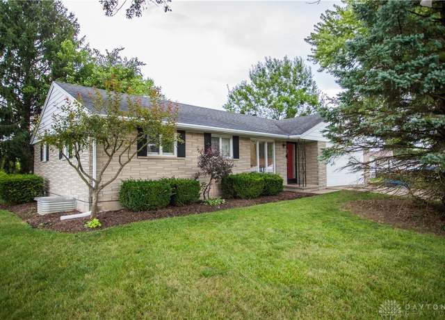 Property at 1771 Parkview Dr, Xenia, OH 45385, 4 beds, 3 baths